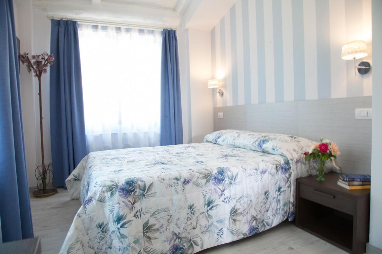 Le Peonie Bed & Breakfast Peveragno Bagian luar foto